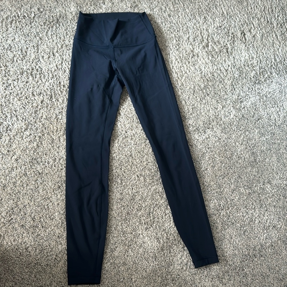 Lululemon size 4 wunder train leggings navy blue